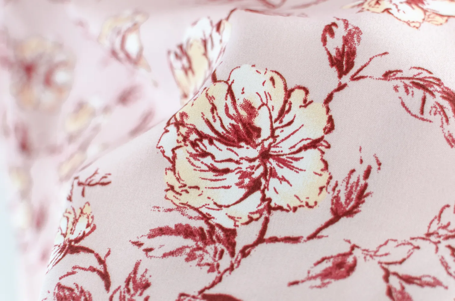 MT4834 Ruff Collar Floral Blouse – Pink-Red - Image 5