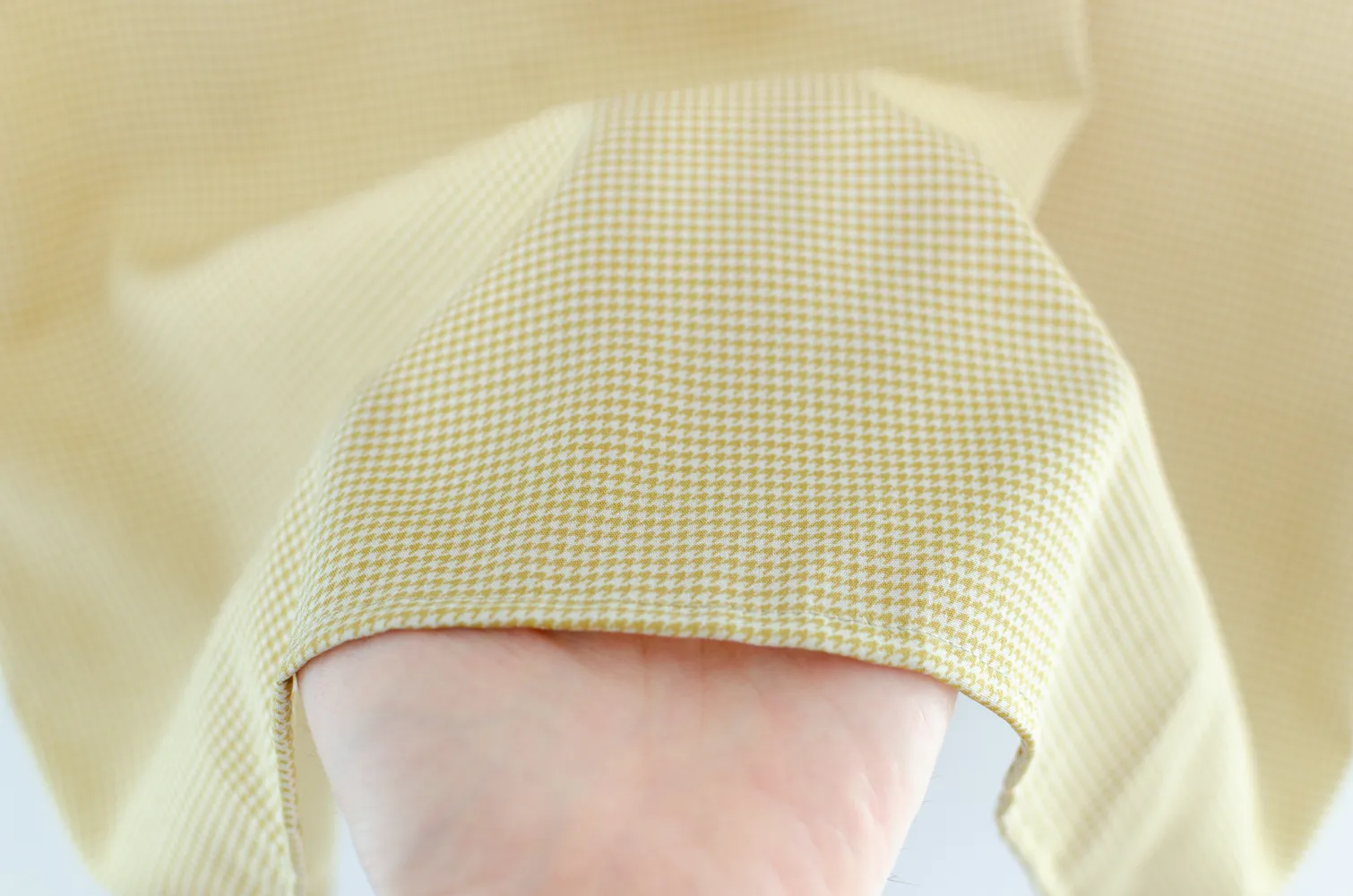 MT4834 Ruff Collar Shinori Blouse – Yellow - Image 6