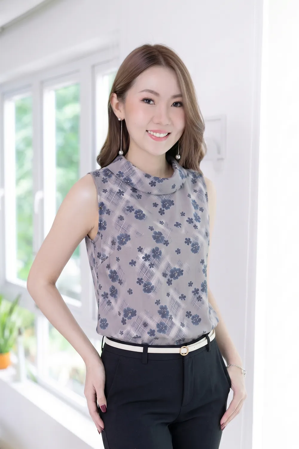 MT5500 Fleur High Neck Sleeveless Blouse – Purplish Grey