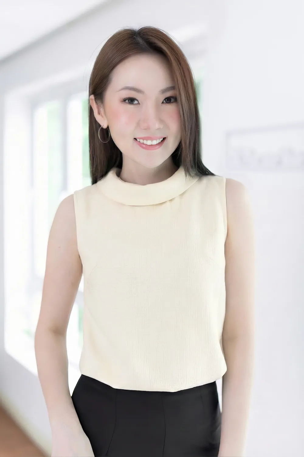 MT5500 High Neck Sleeveless Blouse – Vanilla Tweed