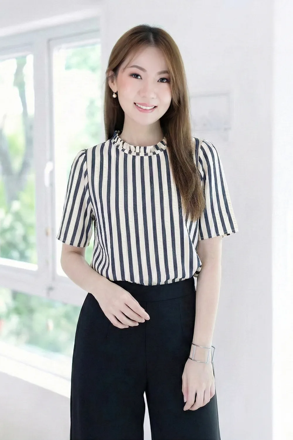 MT6752 Stripe Ruff Collar Blouse – Cream-Denim