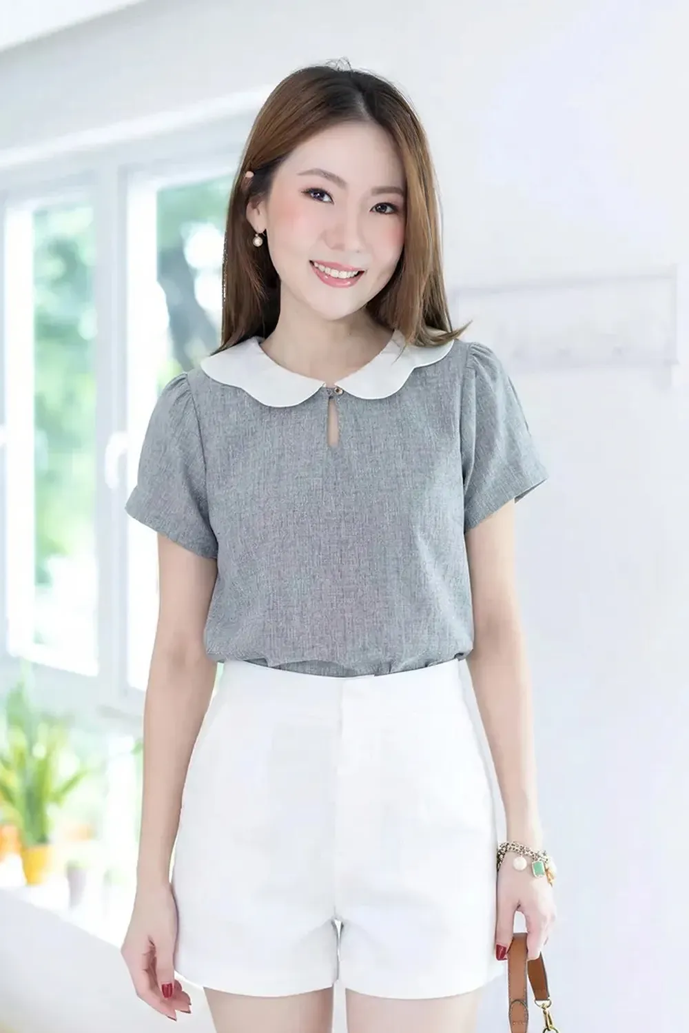 MT6906 Petal Collar Folded Sleeve Blouse – Grey Marl