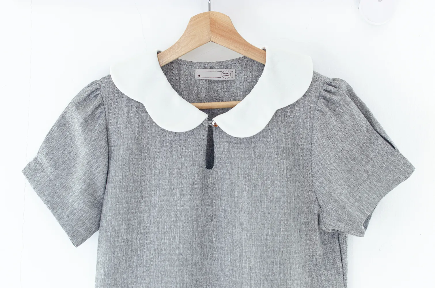 MT6906 Petal Collar Folded Sleeve Blouse – Grey Marl - Image 3