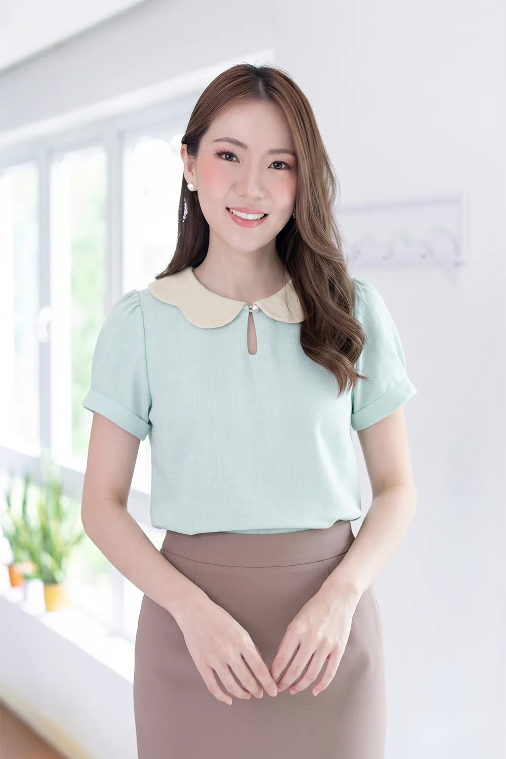 MT6906 Petal Collar Folded Sleeve Blouse – Mint Blue