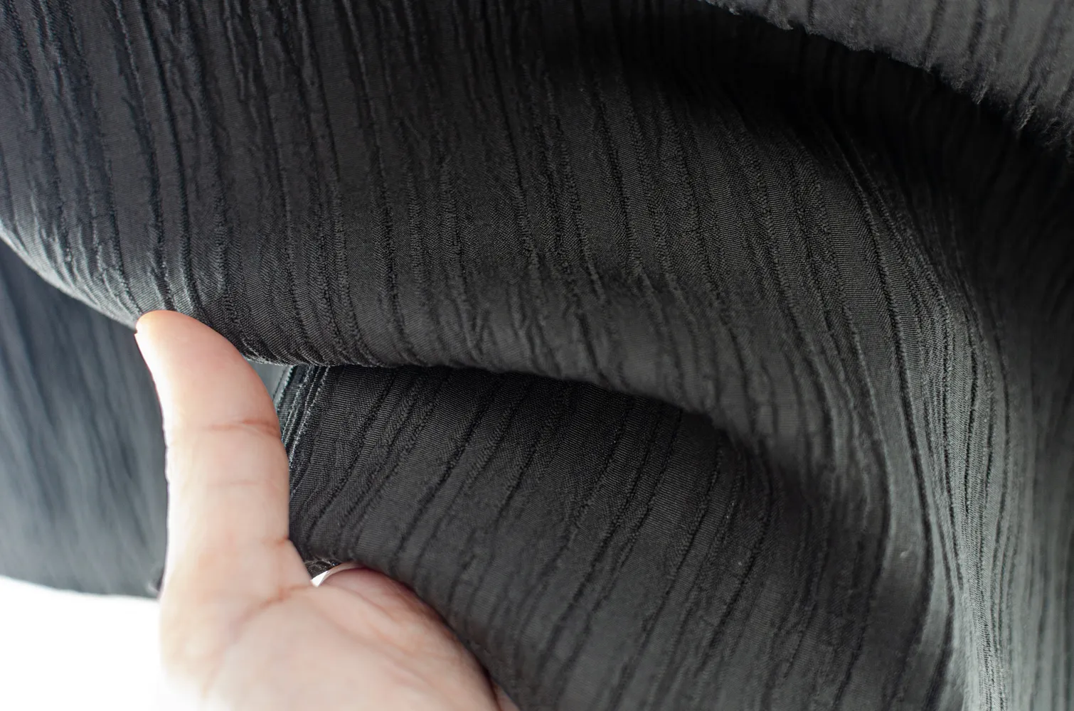 NT2523 Pearl Point Collar Textured Blouse – Black - Image 6