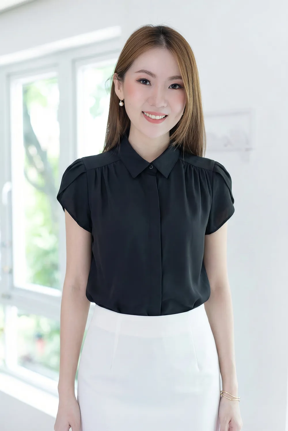 MN0222 Petal Sleeve Shirt – Black
