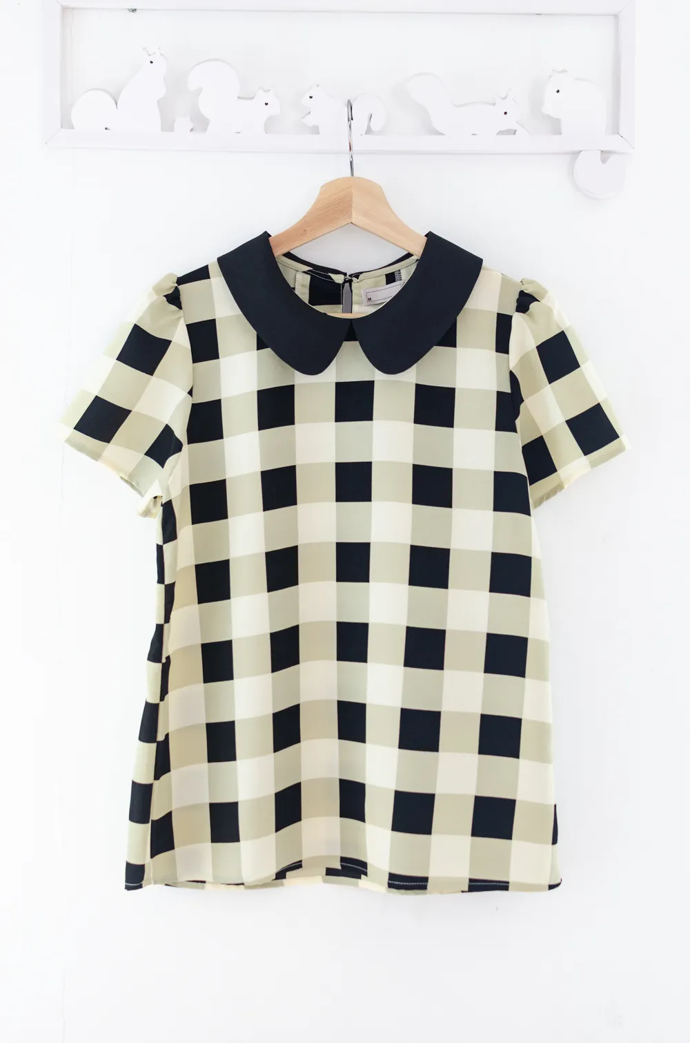 Alternative view of MT0101 Peter Pan Collar Checkered Blouse – Beige-Black