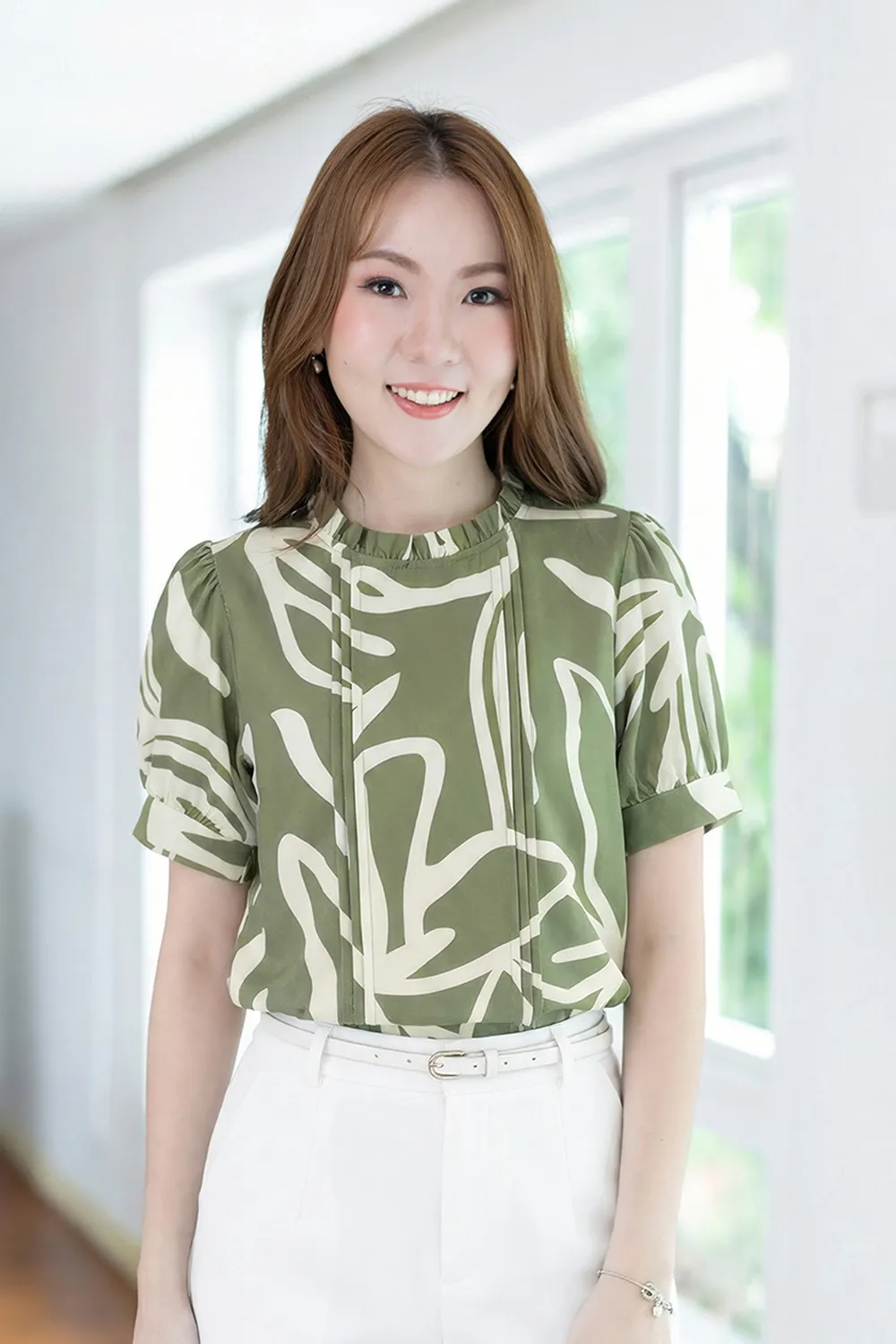 MT0404 Ruff Collar Balloon Sleeve Blouse – Matcha Green
