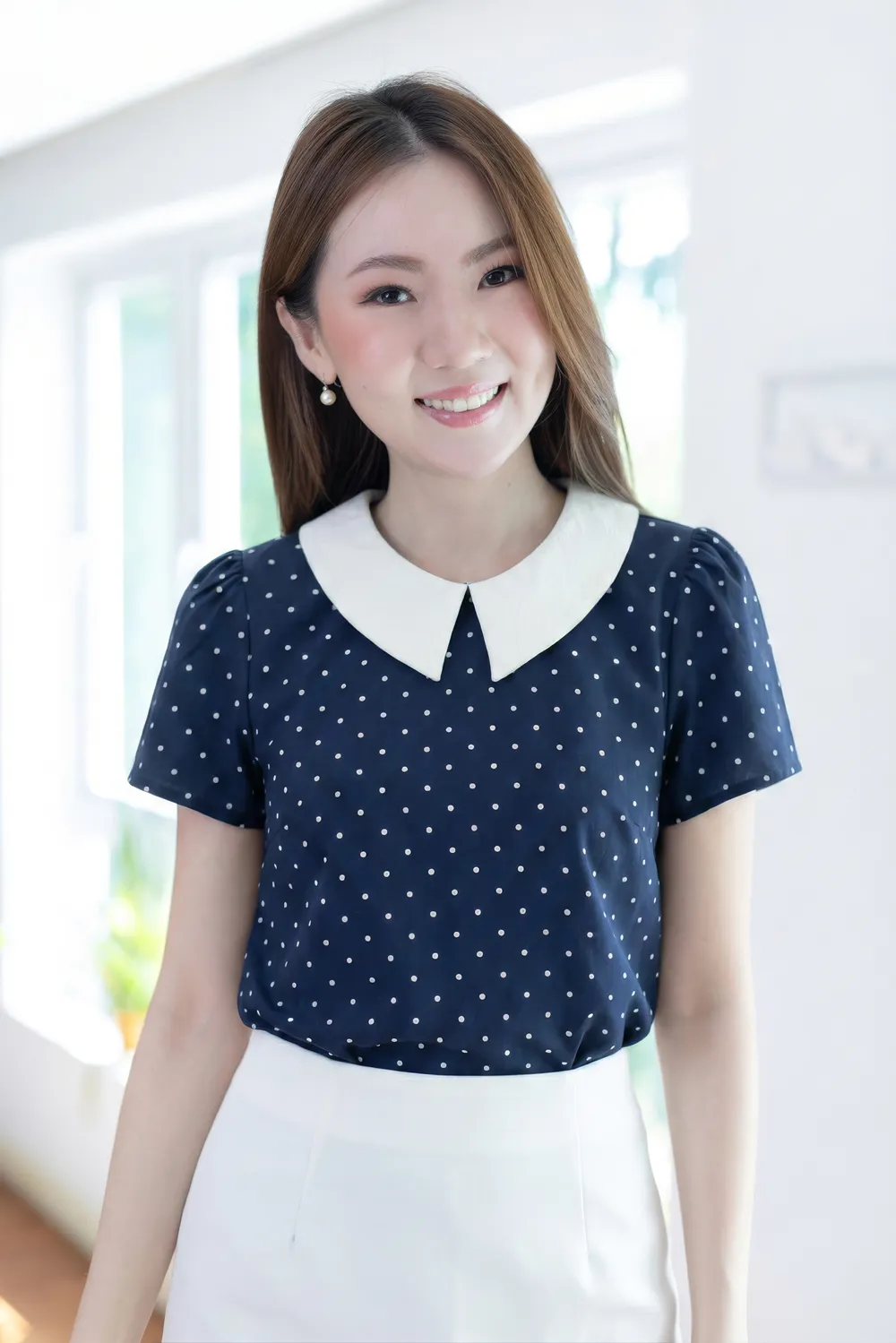 MT1301 Point Collar Dot Blouse – Navy Blue