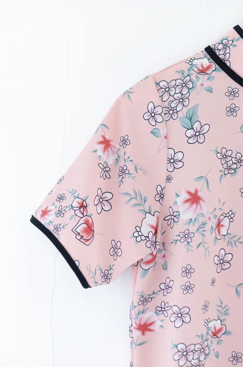 MT6210 Chinese Collar Side Slit Blouse – Charmed Pink - Image 4