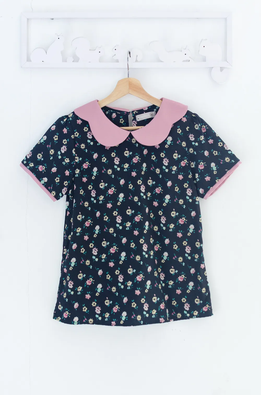 Alternative view of MT7047 Flora Petal Collar Blouse – Navy Blue - Pink
