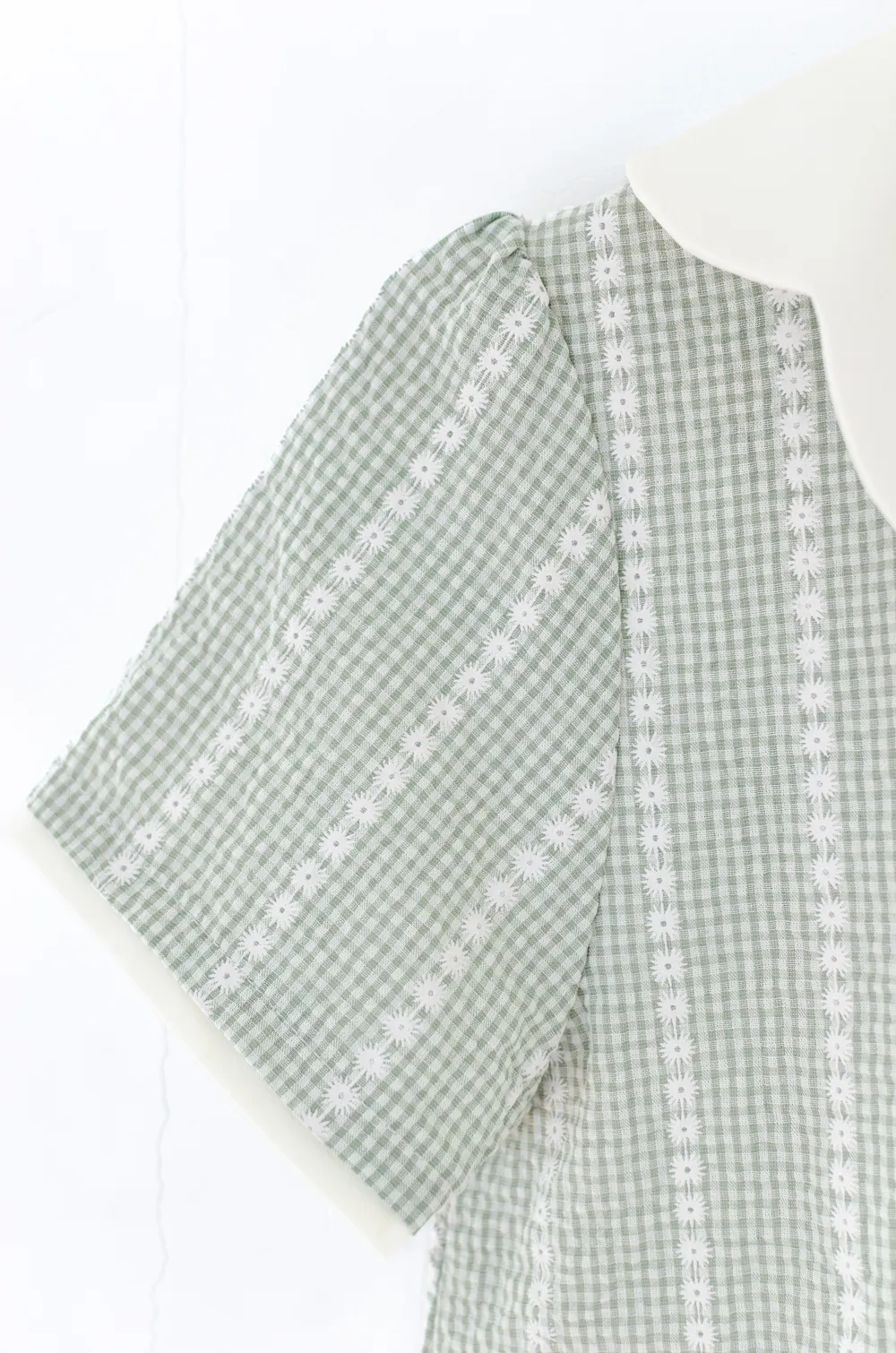 MT7047 Gingham Petal Collar Blouse – Green - Image 5