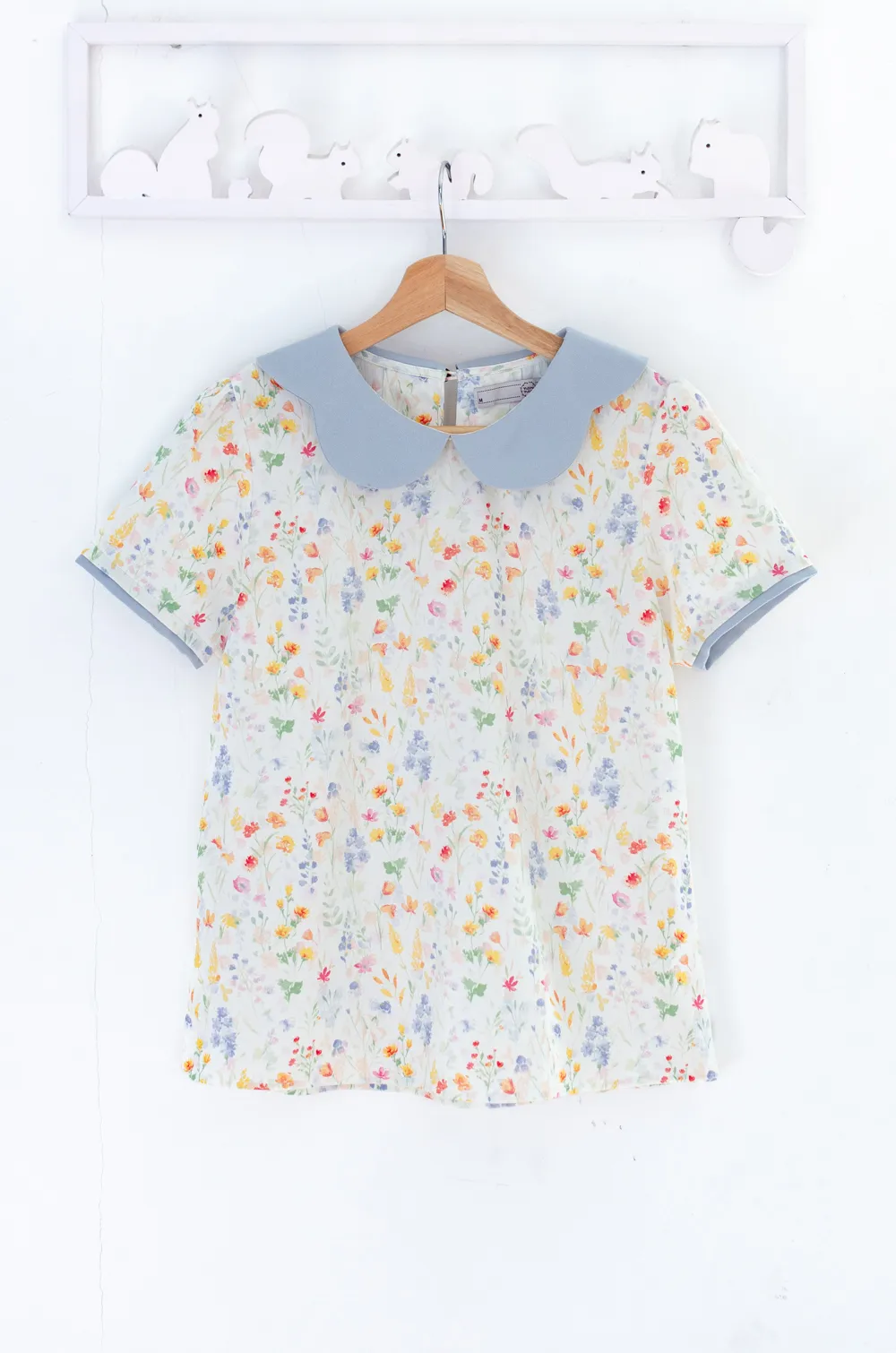 Alternative view of MT7047 Crinkled Petal Collar Blouse – Vanilla