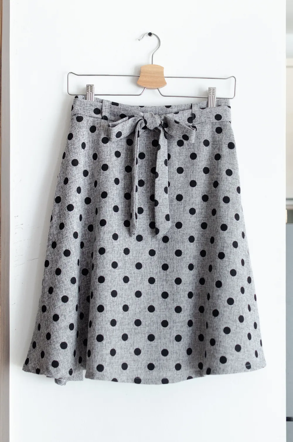 Alternative view of PK02 Polka Dot Sylvia Circle Skirt – Tweed Grey