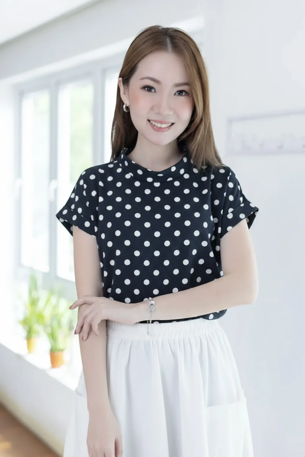 MT2514 Folded Collar Dot Blouse – Navy Blue