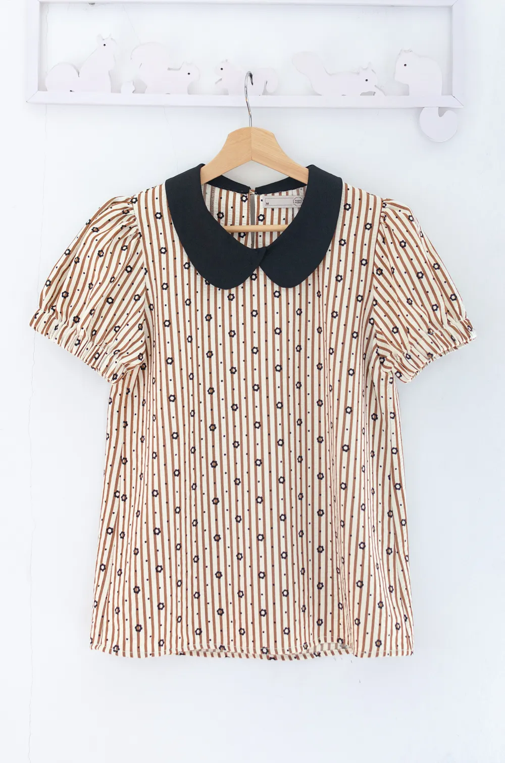 Alternative view of MT5040 Overlap Collar Stripe&Daisy Blouse – Brown