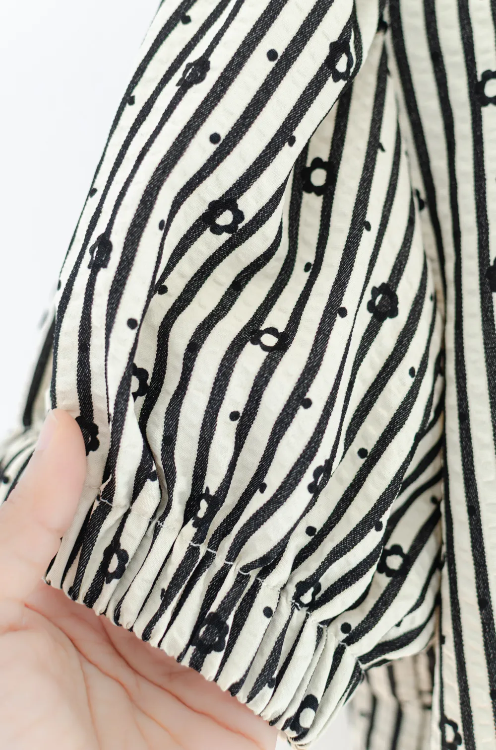 MT5040 Overlap Collar Stripe&Daisy Blouse – Black - Image 5