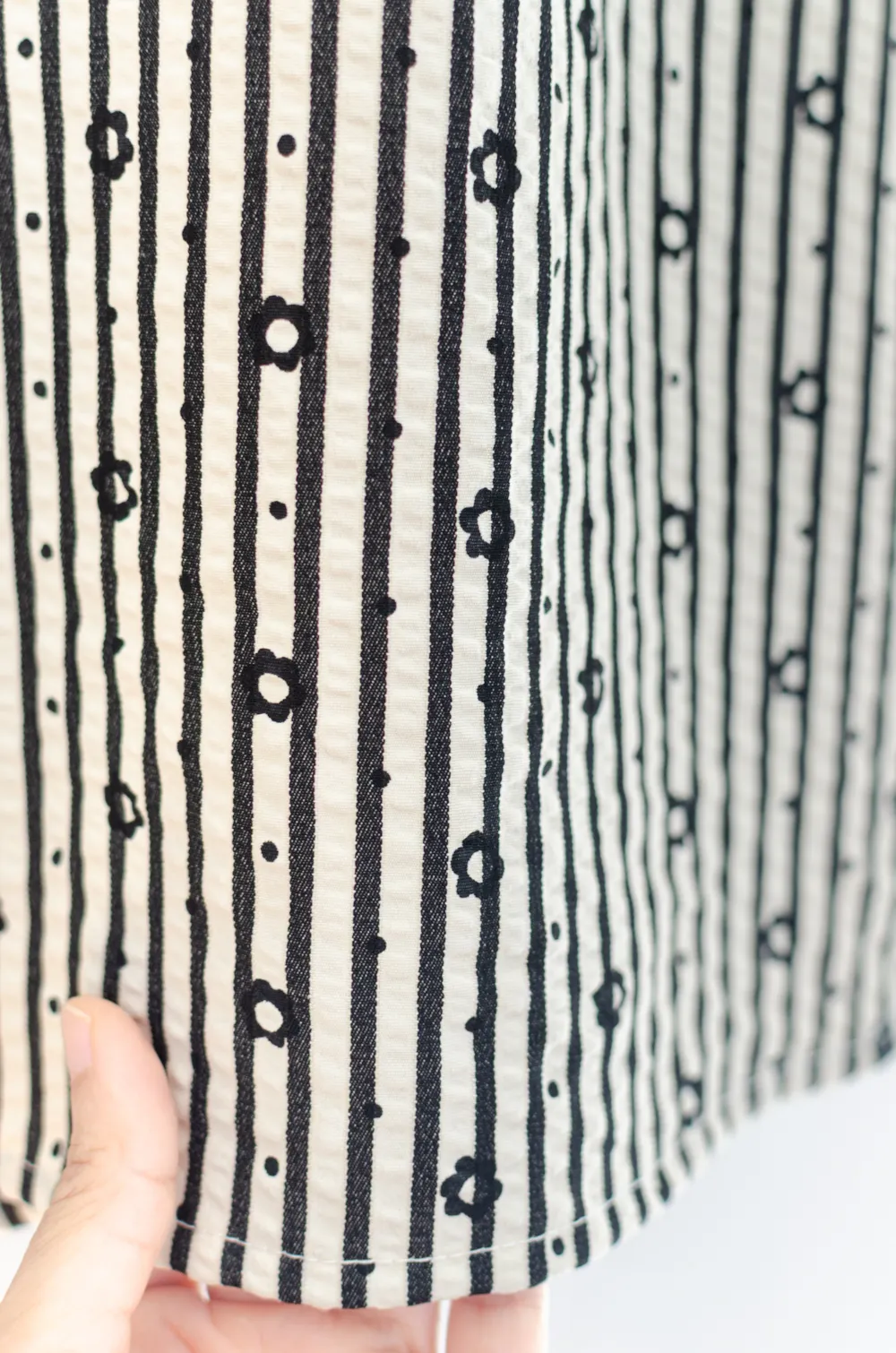 MT5040 Overlap Collar Stripe&Daisy Blouse – Black - Image 6