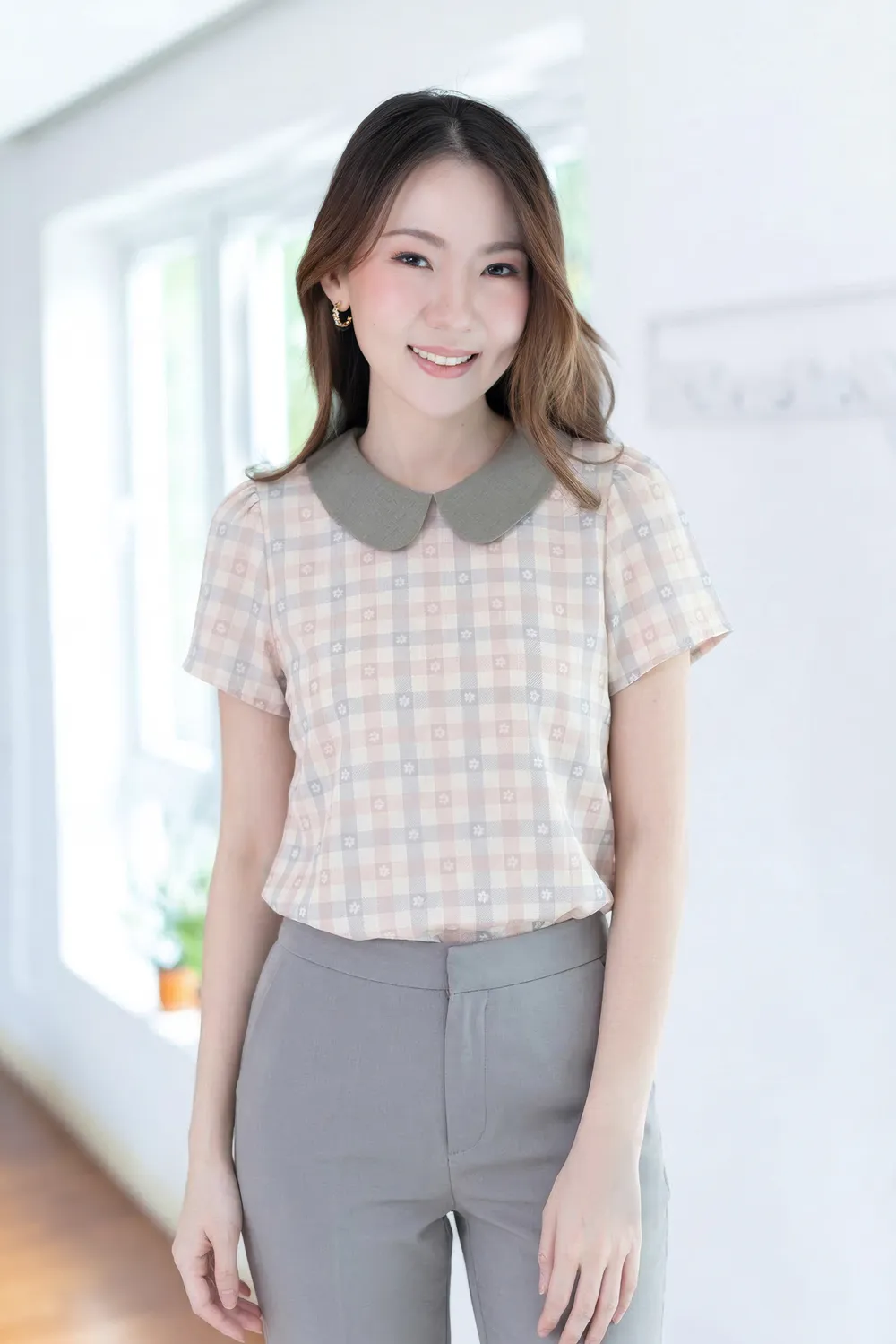 MT0101 Peter Pan Collar Checkered Blouse – Pastel Pink