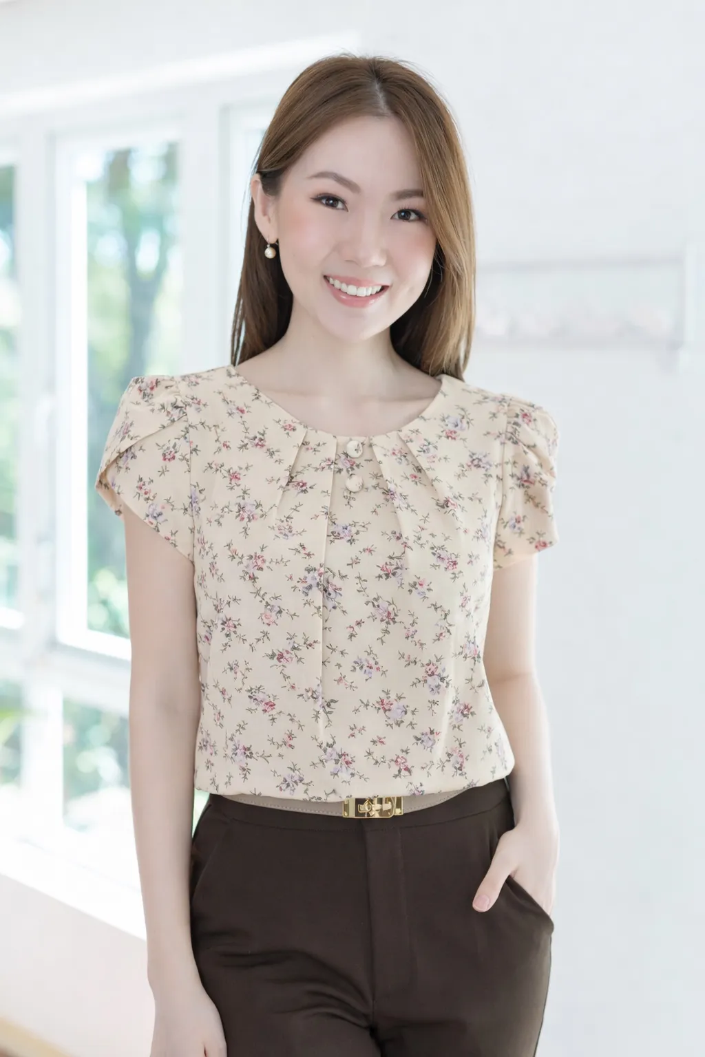 MT0503 Folded Neckline Ivy Blouse – Cream