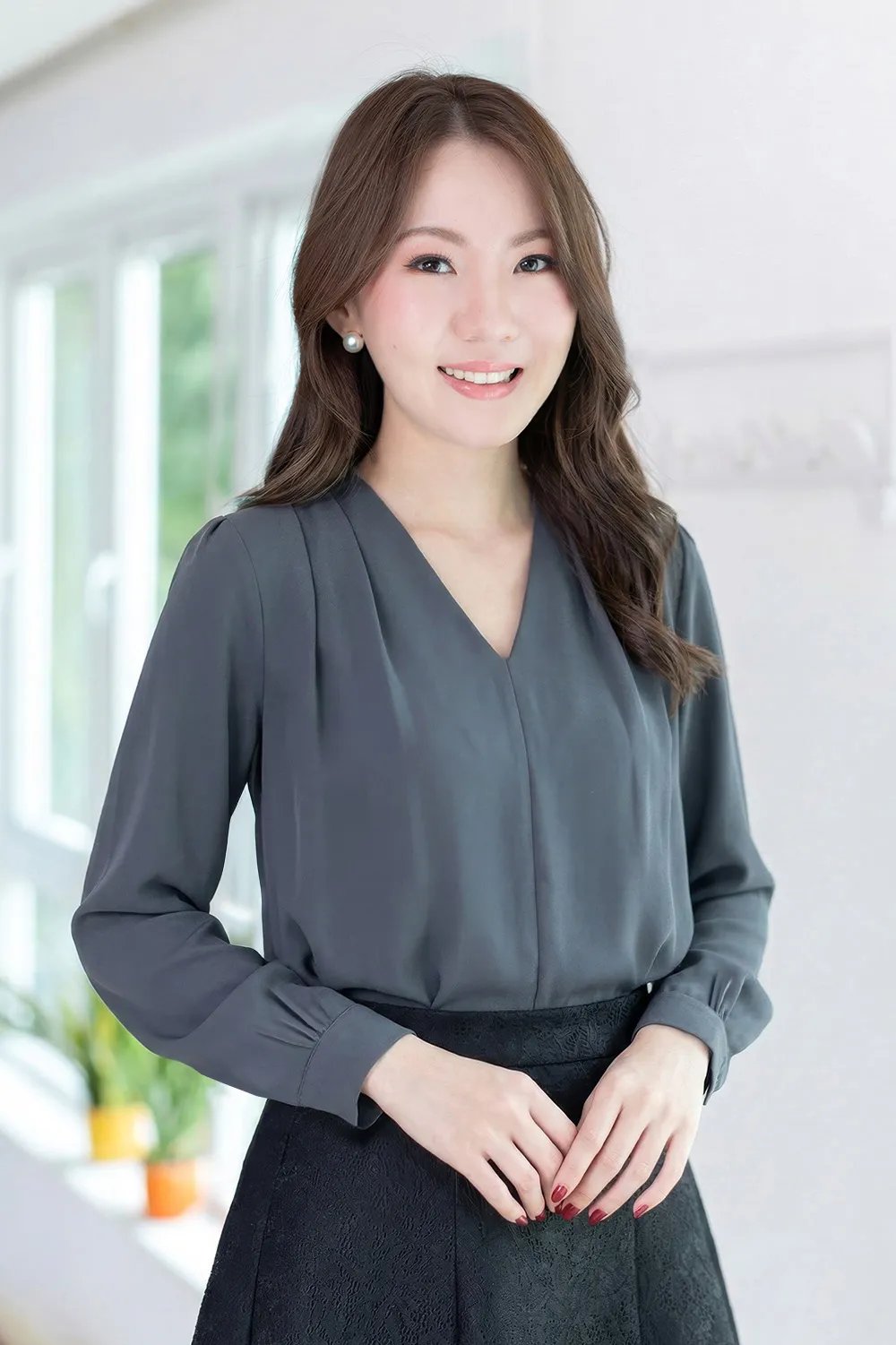 MT0651 Sophie V-Collar Long Sleeve Blouse – Dark Grey