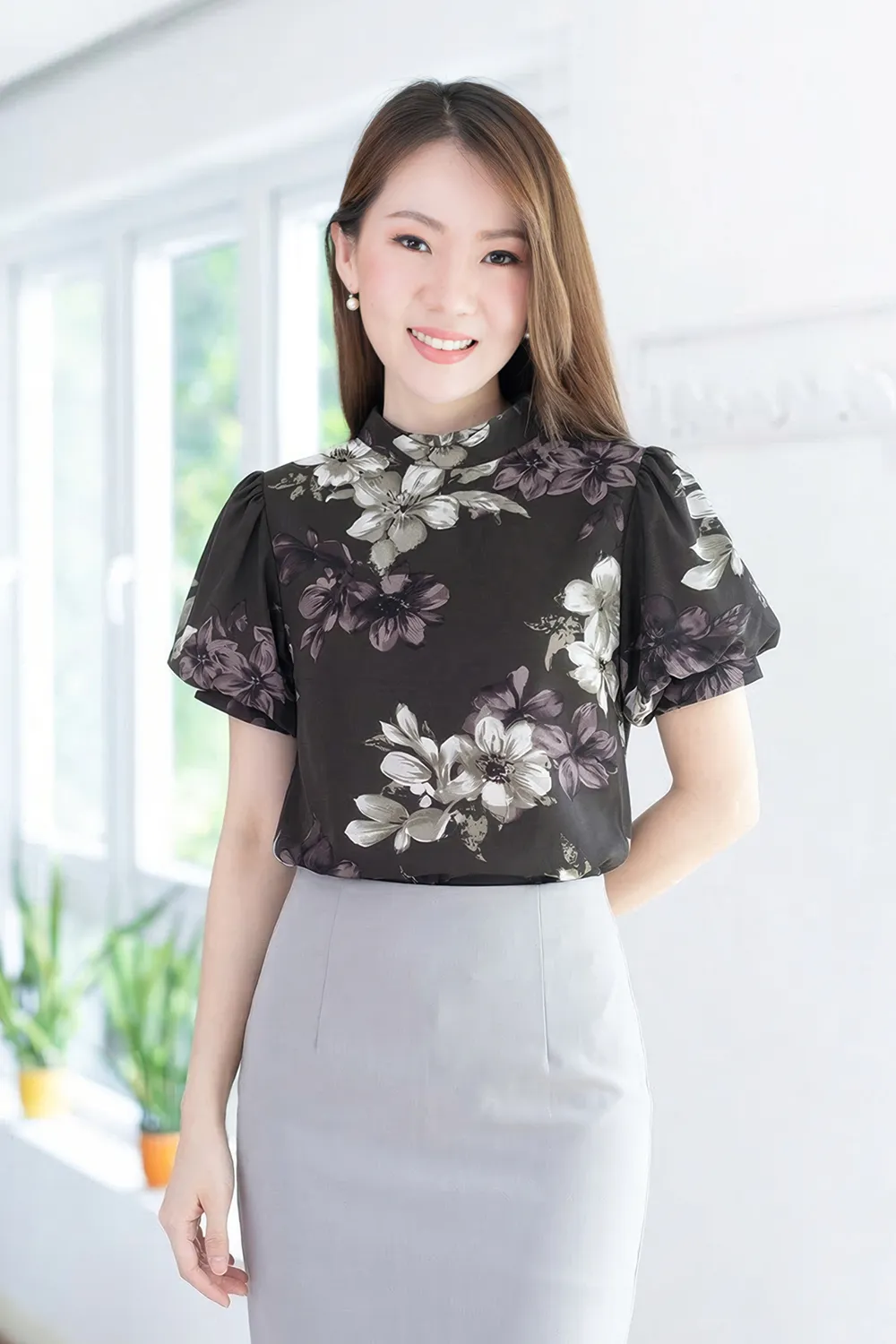 MT0707 Flower Balloon Sleeve Blouse – Dark Brown