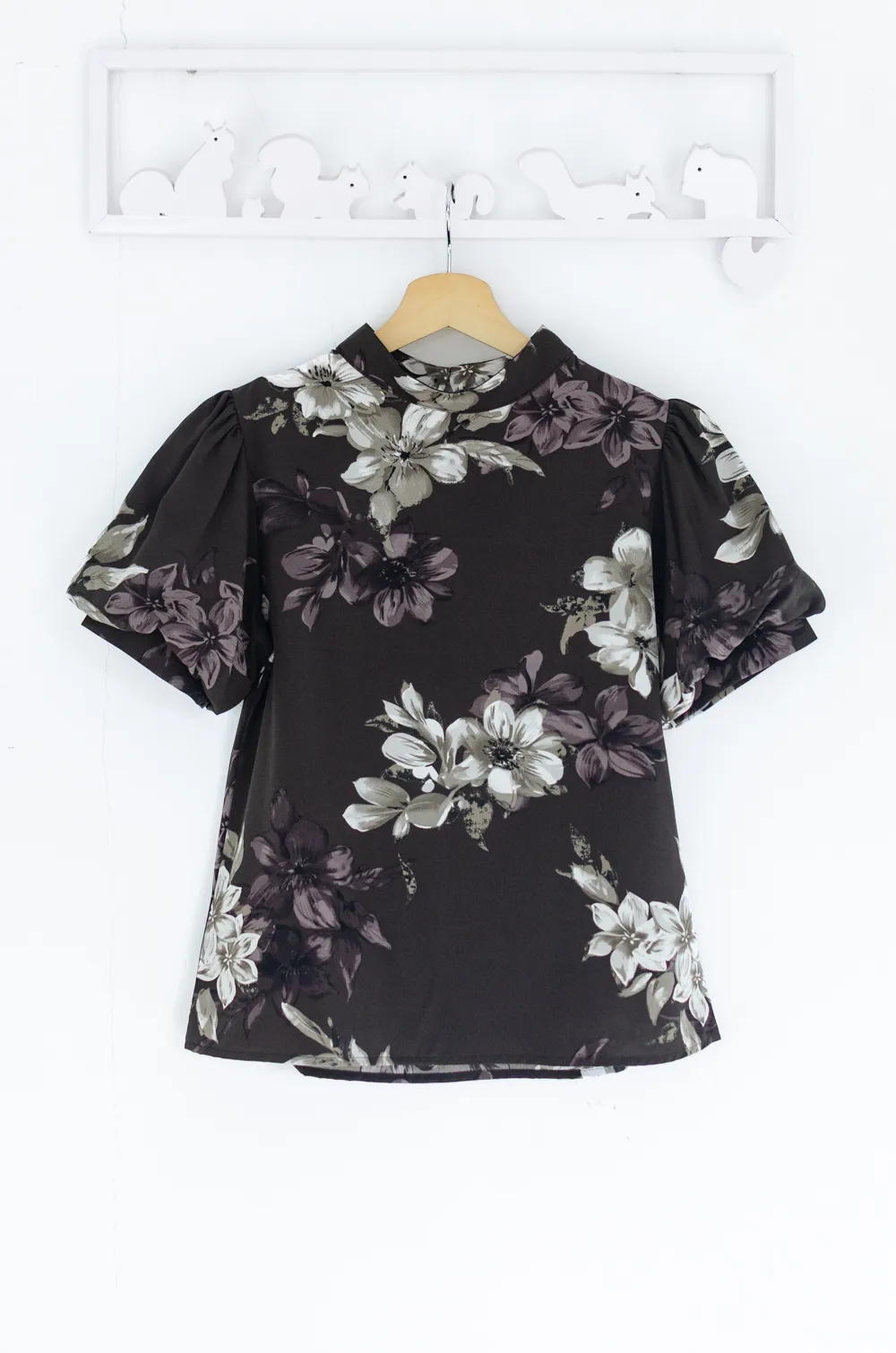 Alternative view of MT0707 Flower Balloon Sleeve Blouse – Dark Brown