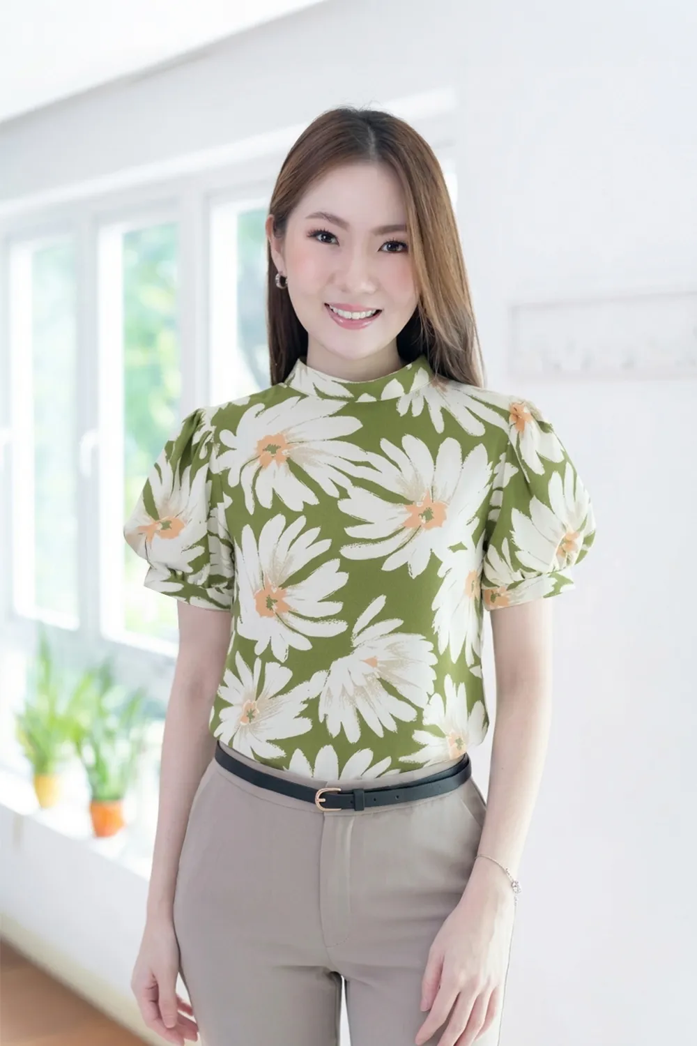 MT0707 Daisy Balloon Sleeve Blouse – Prairie Green