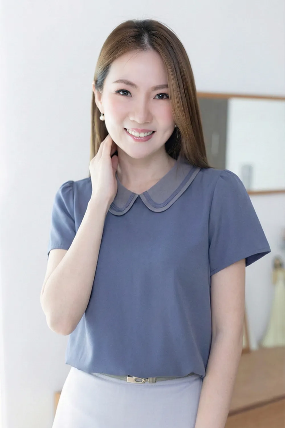 MT4101 Trimmed Peter Pan Collar Blouse – Dark Violet