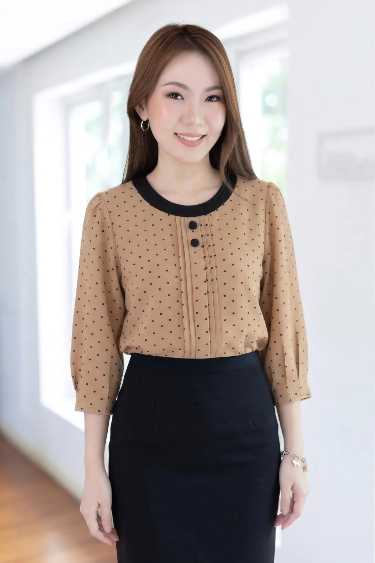 MT5842 Dot Front Tuck Crinkled Blouse – Brown