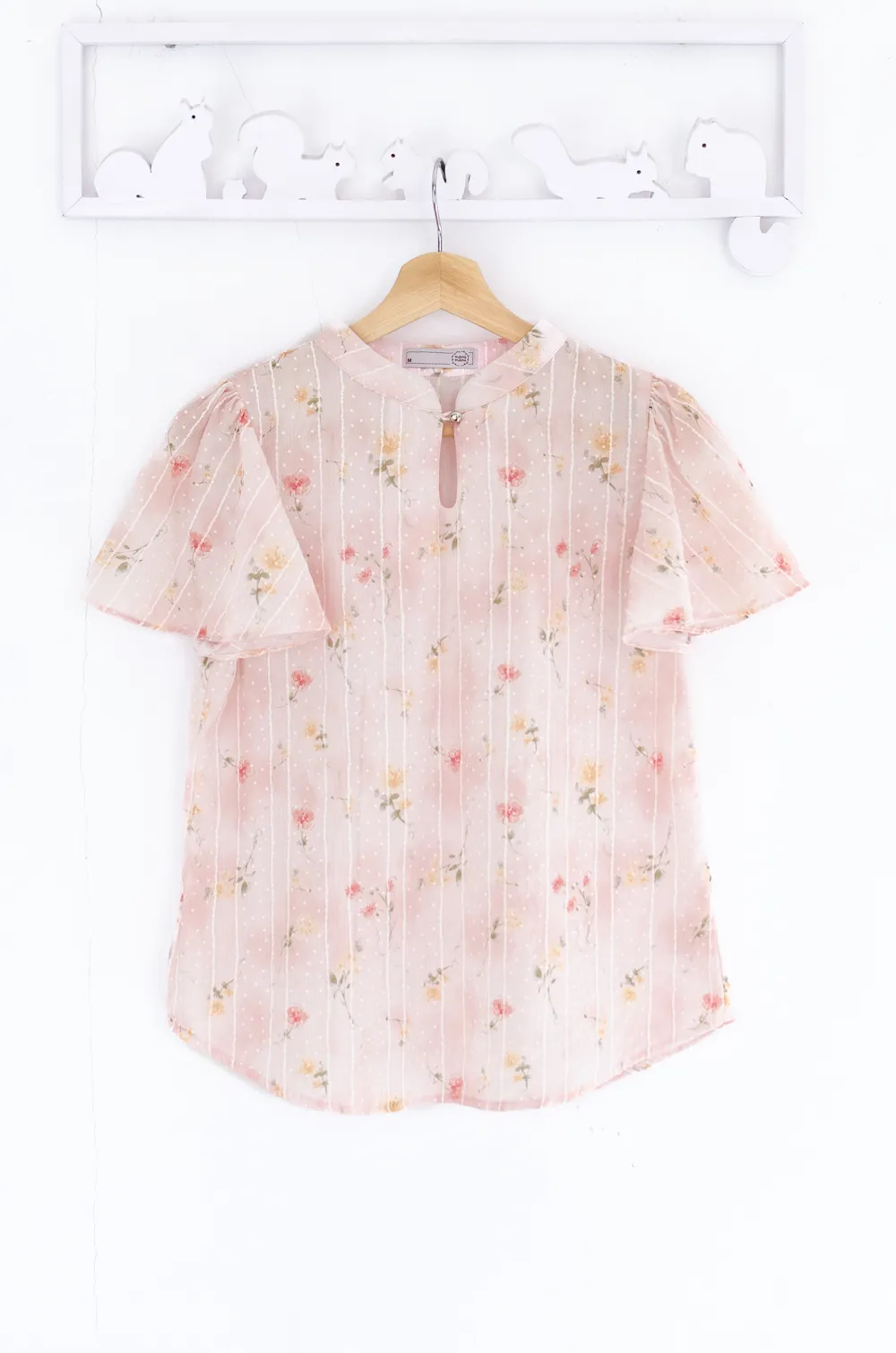 Alternative view of MT5941 Front Keyhole Butterfly Sleeve Blouse – Misty Rosy