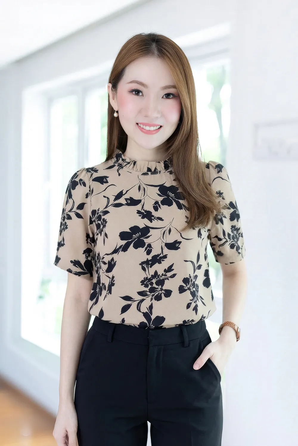 MT6752 Floral Ruff Collar Blouse – Latte