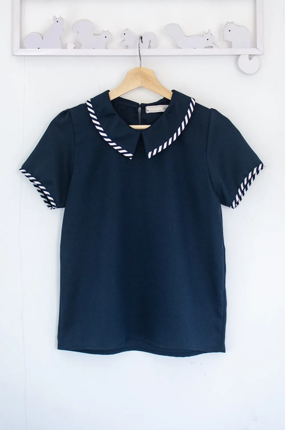 Alternative view of MT6610 Point Collar Blouse – Navy Blue-Stripe