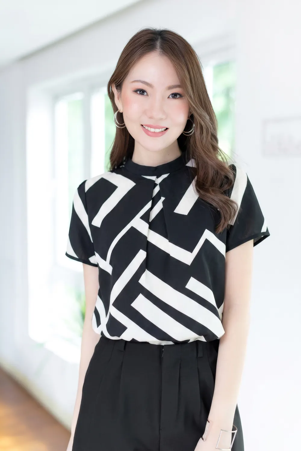 NT2420 Band Collar Twist Front Blouse – Black