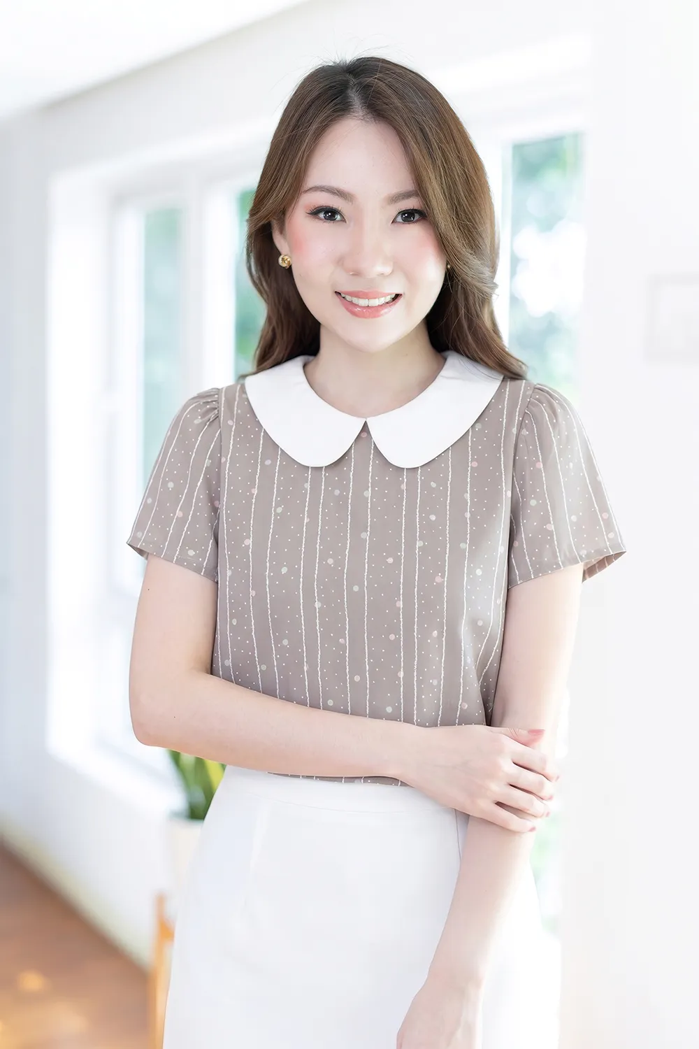 MT0101 Peter Pan Collar Dot Blouse – Gauzy Taupe