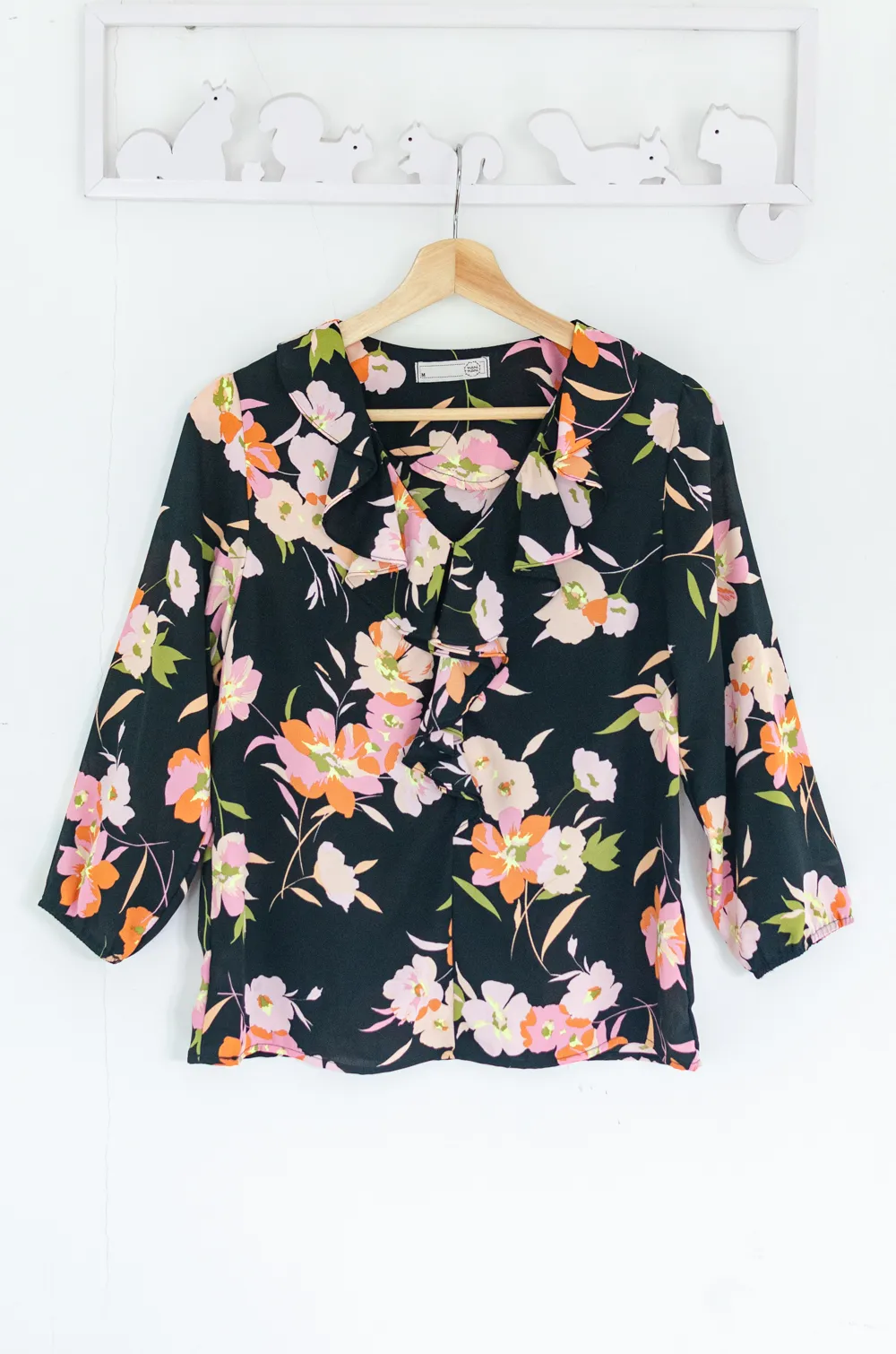 Alternative view of MT0955 Cascade Ruffle Floral Blouse – Black