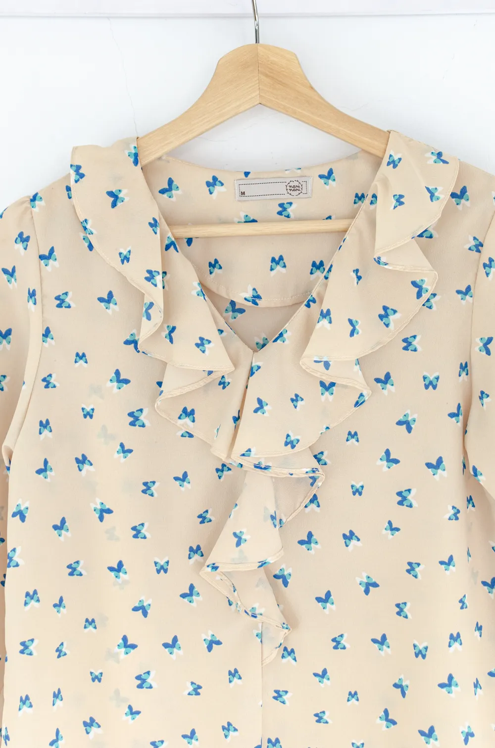 MT0955 Cascade Ruffle Butterfly Blouse – Cream - Image 3