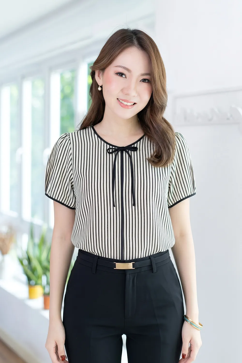 MT1556 Stripe Bow Blouse – Black