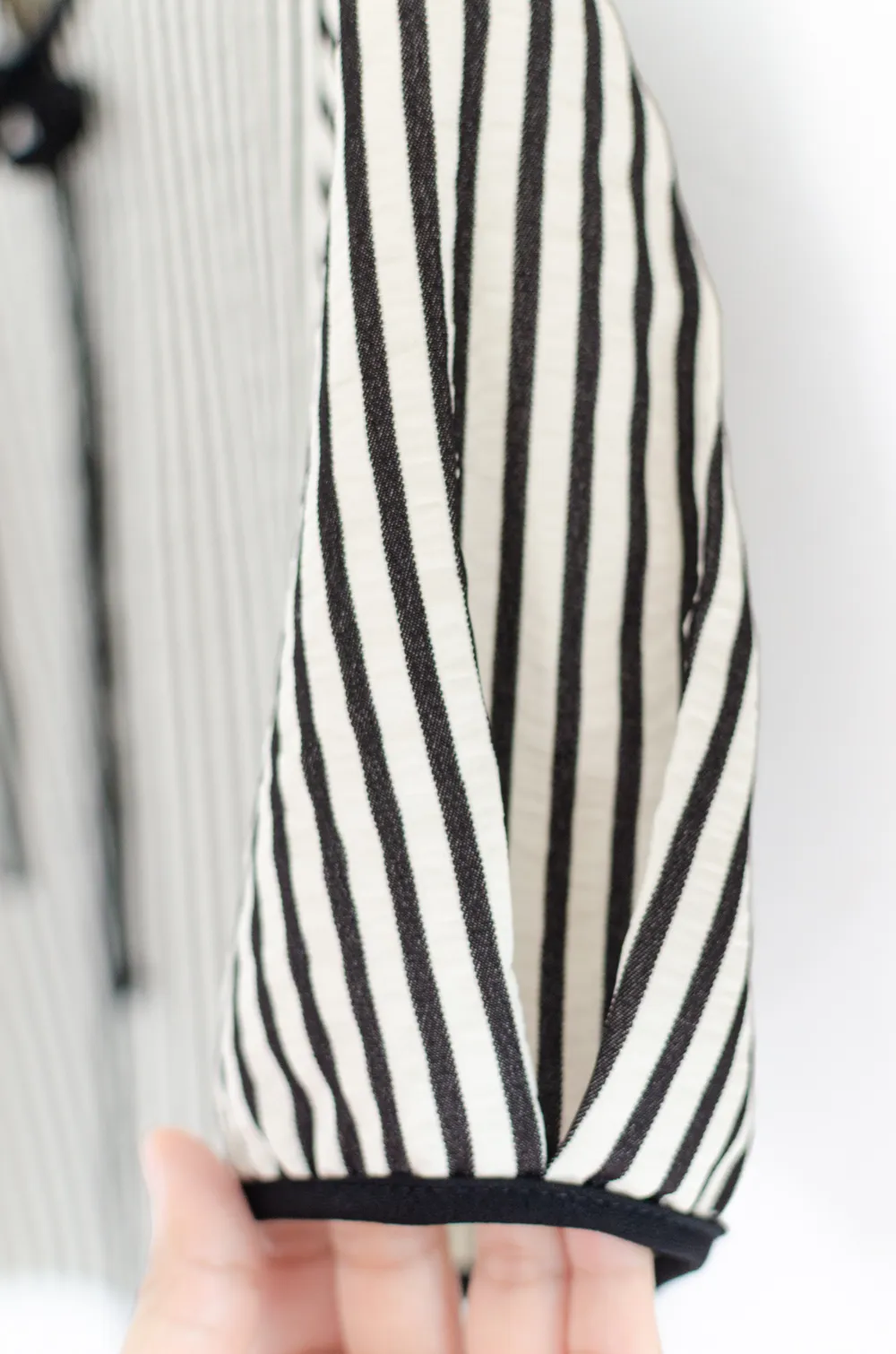 MT1556 Stripe Bow Blouse – Black - Image 5