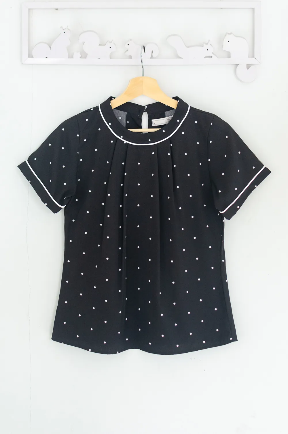 Alternative view of MT3417 Folded Front Dot Blouse – Black
