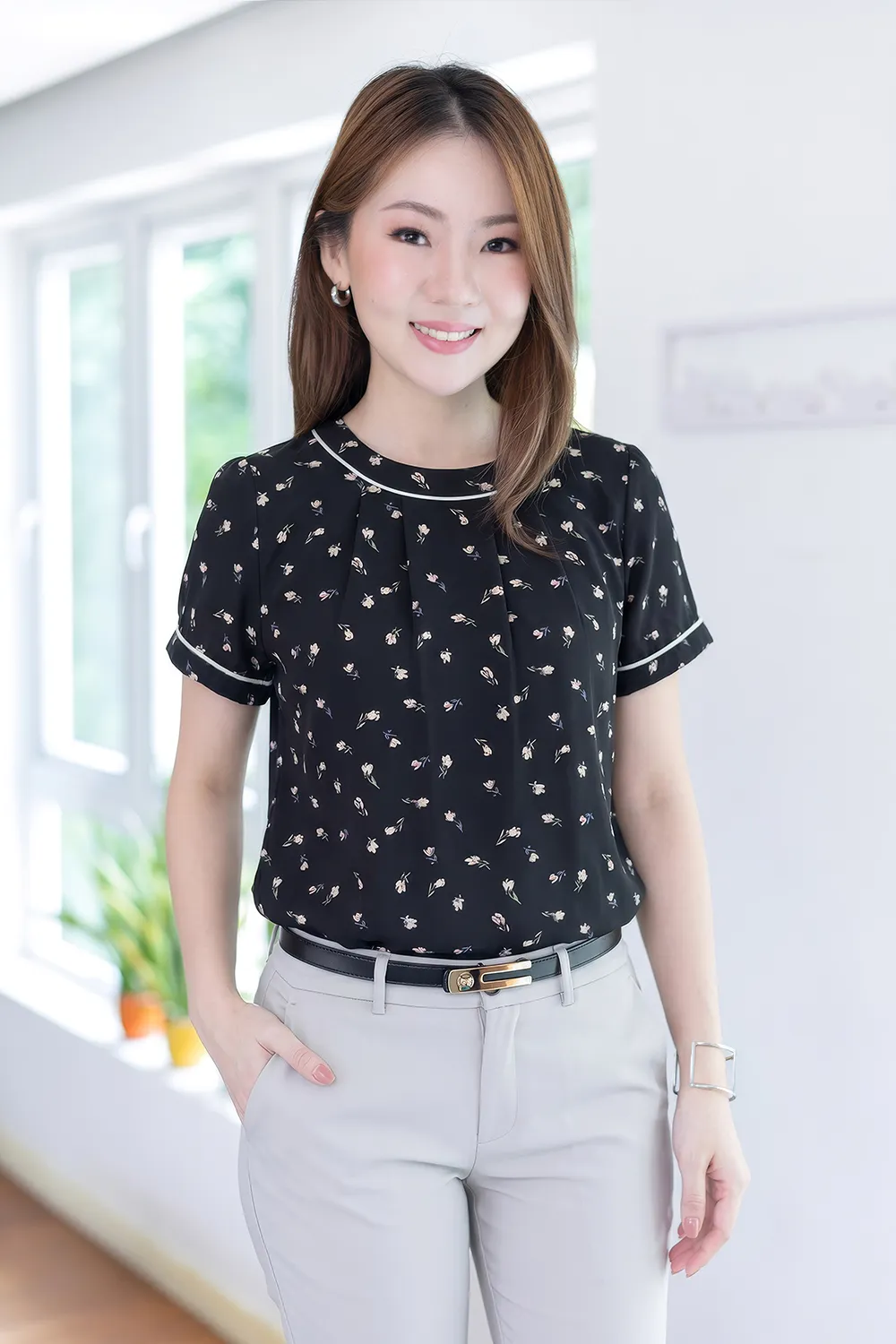 MT3417 Folded Front Freesia Blouse – Black