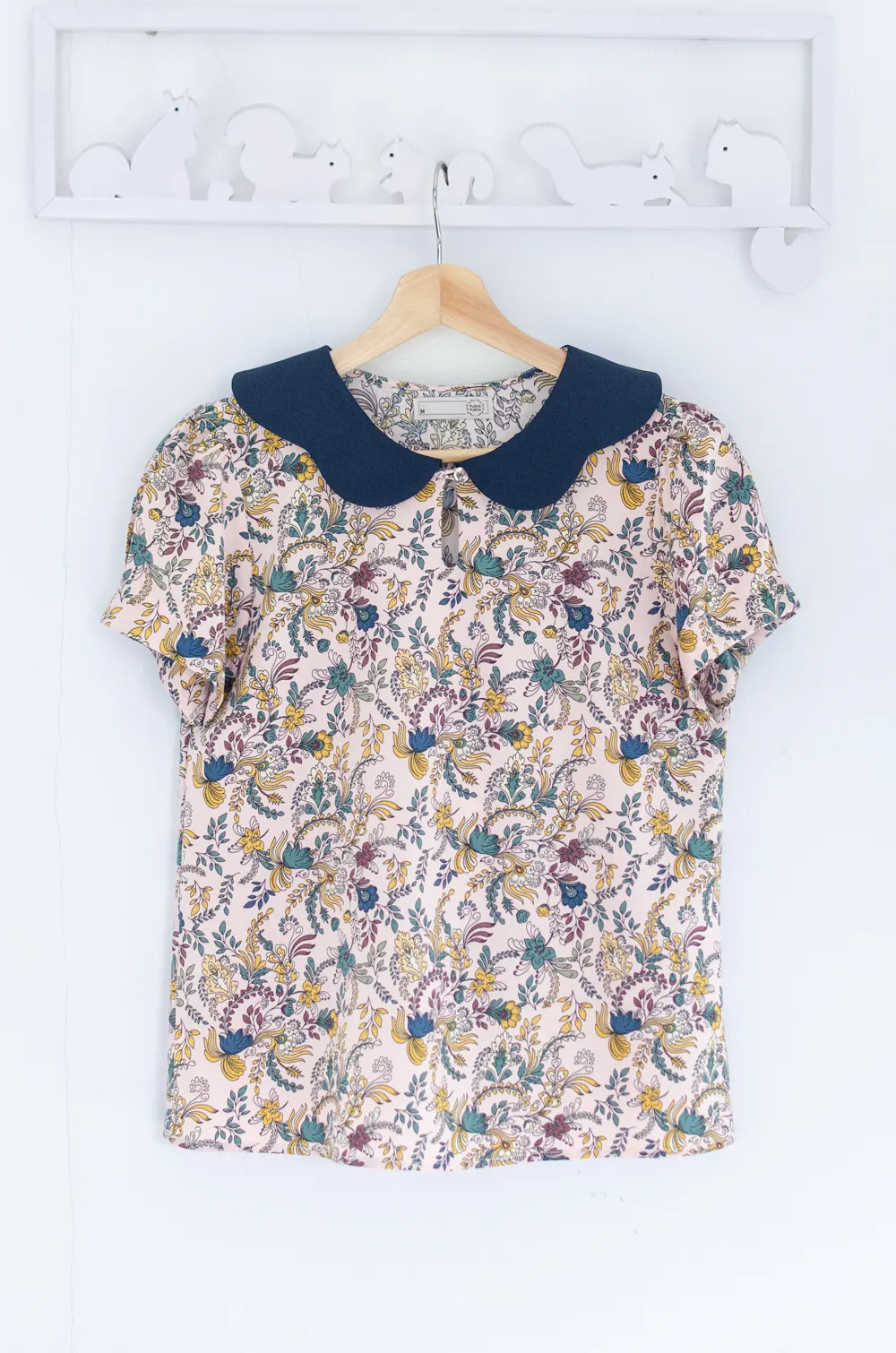 Alternative view of MT6906 Petal Collar Folded Sleeve Blouse – Botany Pink