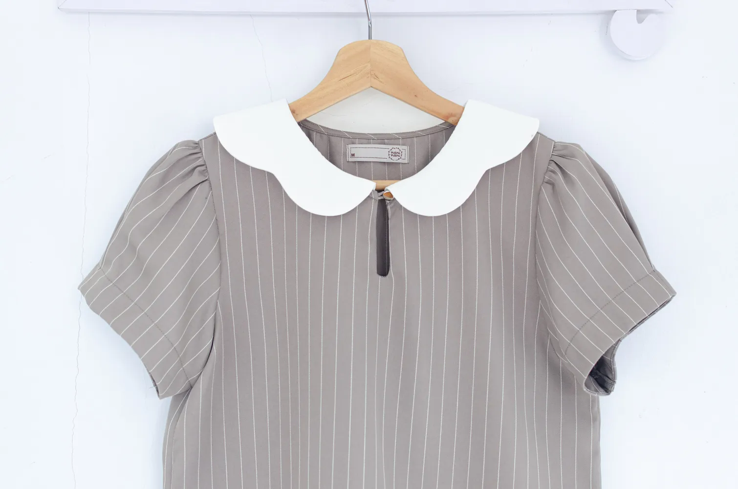 MT6906 Petal Collar Folded Sleeve Blouse – Pinstripe Taupe - Image 3