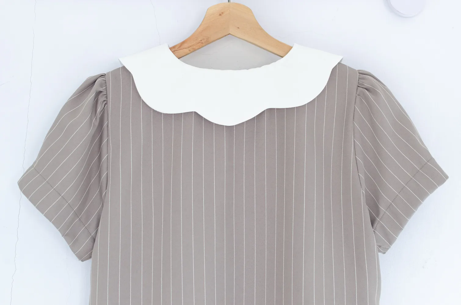 MT6906 Petal Collar Folded Sleeve Blouse – Pinstripe Taupe - Image 7