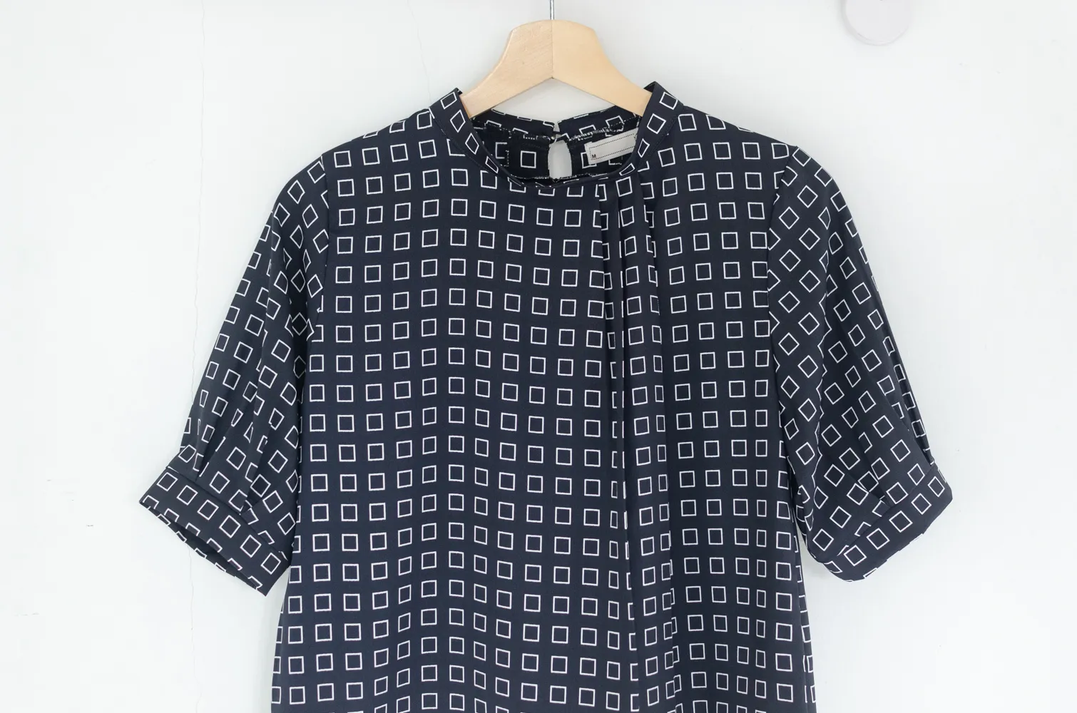 MN0520 Side Pleat Square Print Blouse – Dark Navy - Image 3