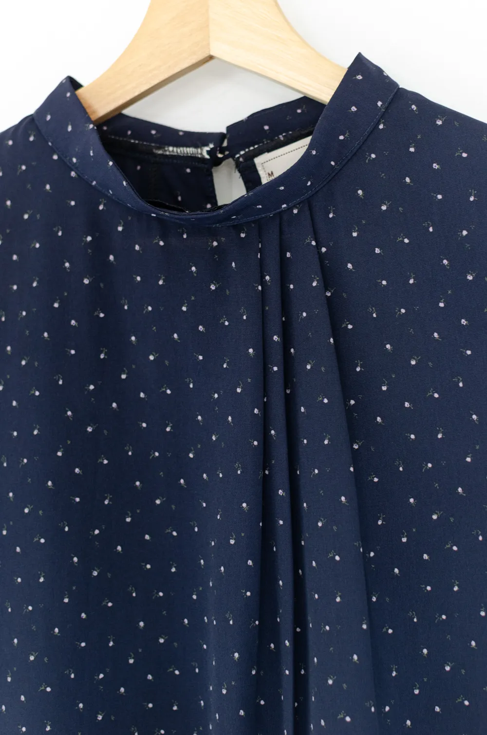 MN0520 Side Pleat Tiny Flower Blouse – Dark Navy - Image 4