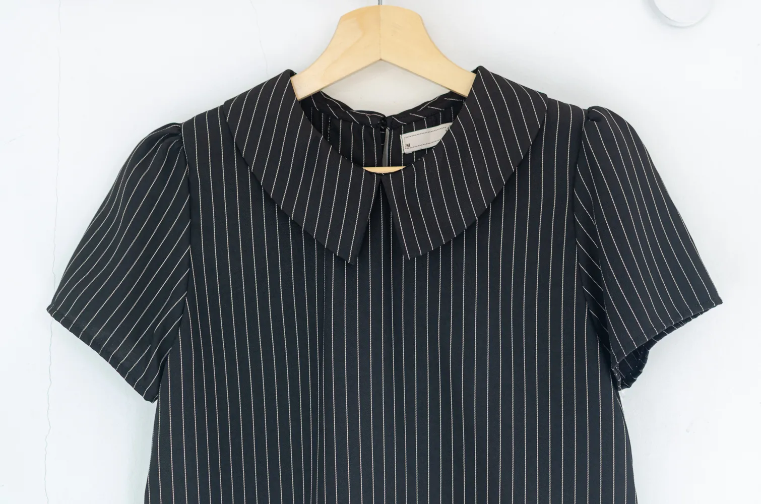 MT1301 Point Collar Pinstripe Blouse – Black - Image 3