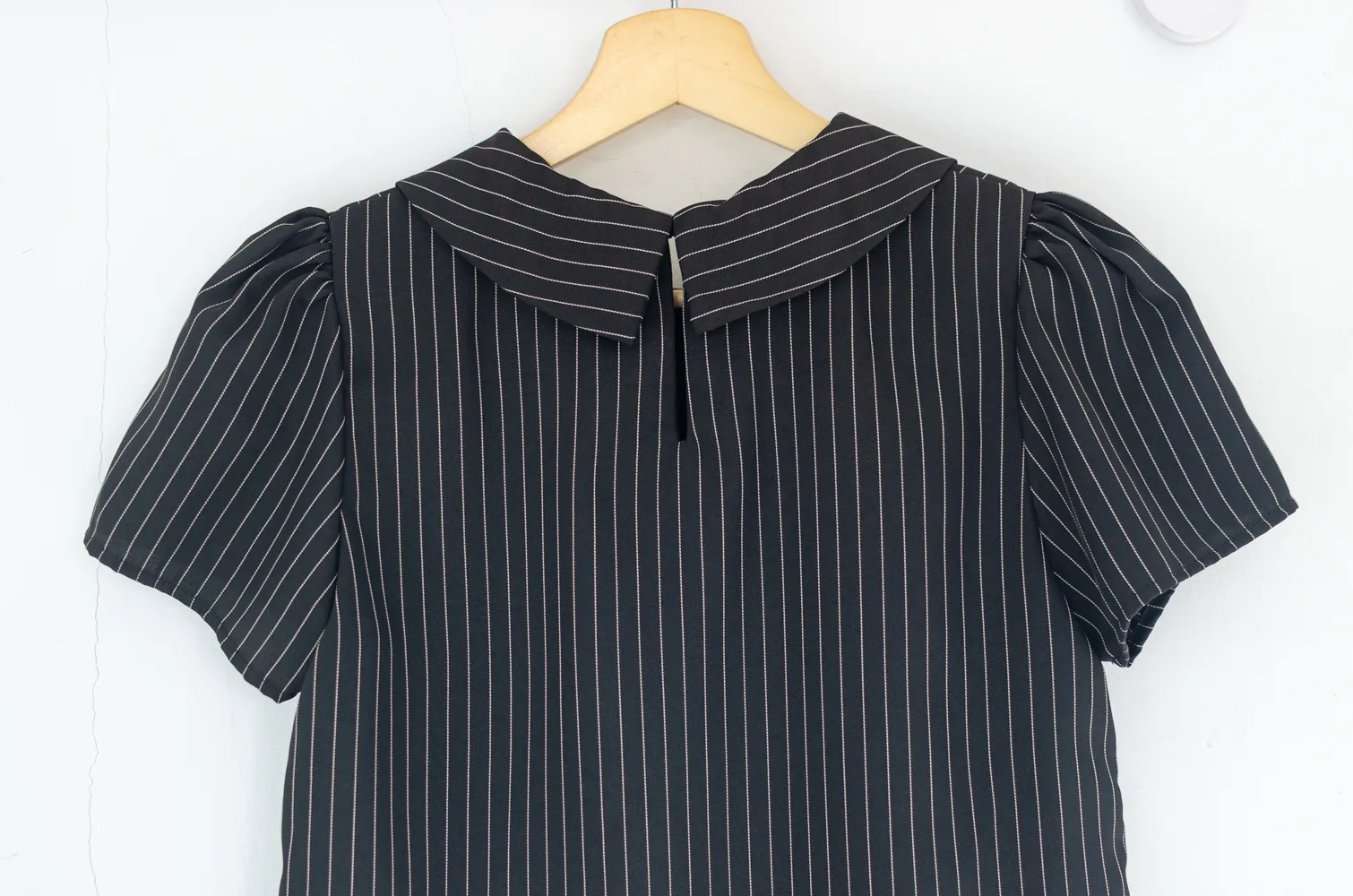 MT1301 Point Collar Pinstripe Blouse – Black - Image 6