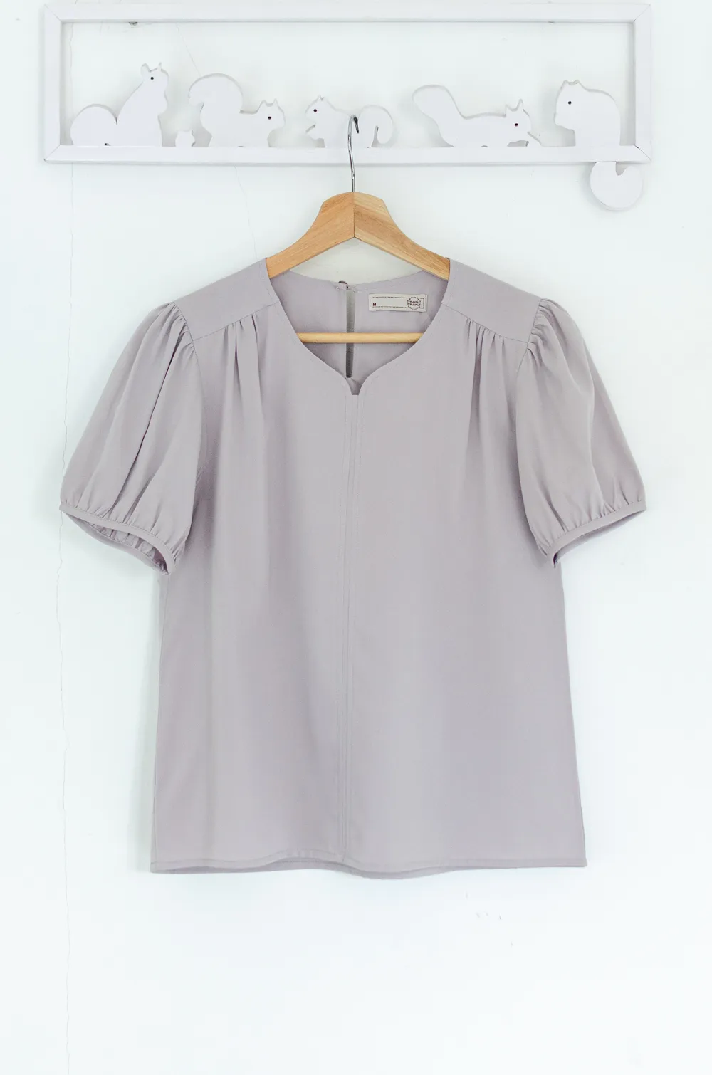 Alternative view of MT4527 Notch Neck Puff Sleeve Blouse – Taro