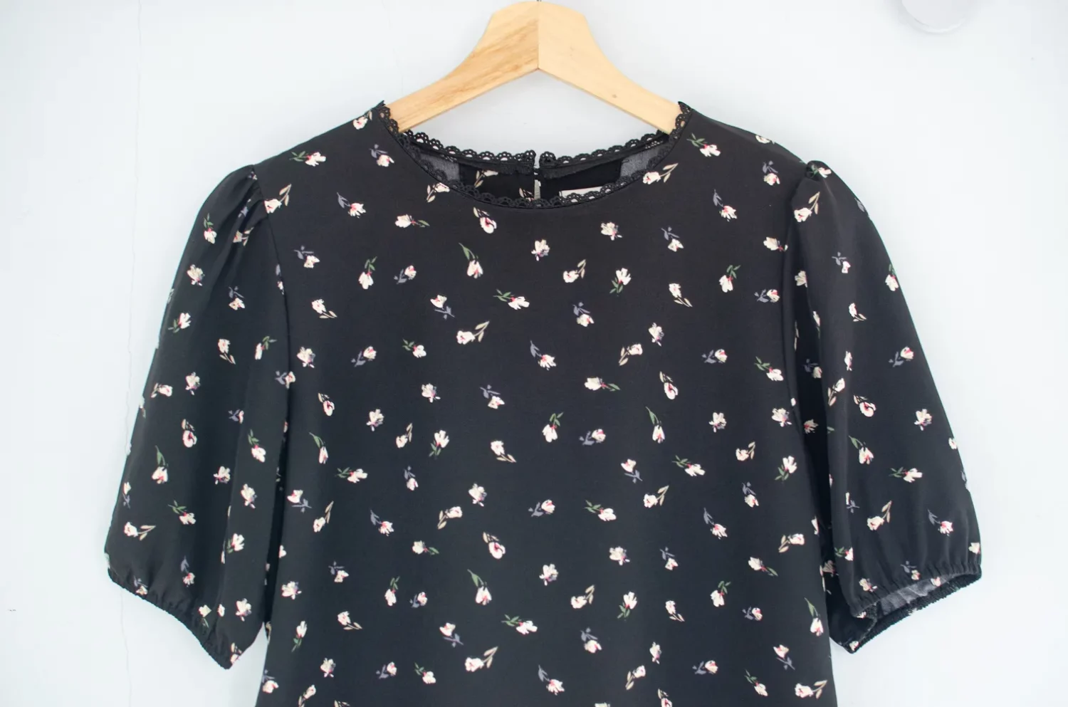MT7750 Lace Trim Freesia Blouse – Black - Image 3